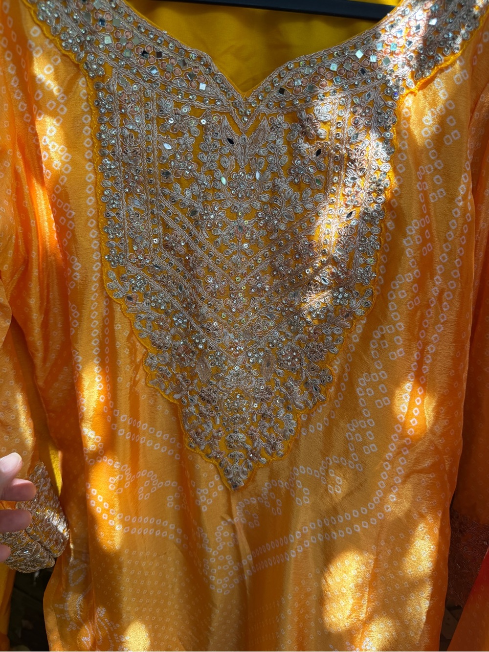 NWOT 3 Piece Silky Chunri Kurta Tunic with matching palazzo pants and shawl